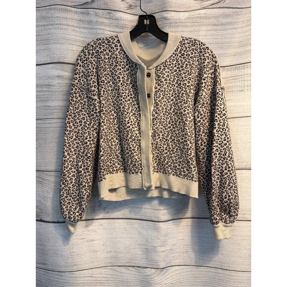 Stylish Leopard Print Snap Cardigan Sweater Size M - Picture 1 of 3
